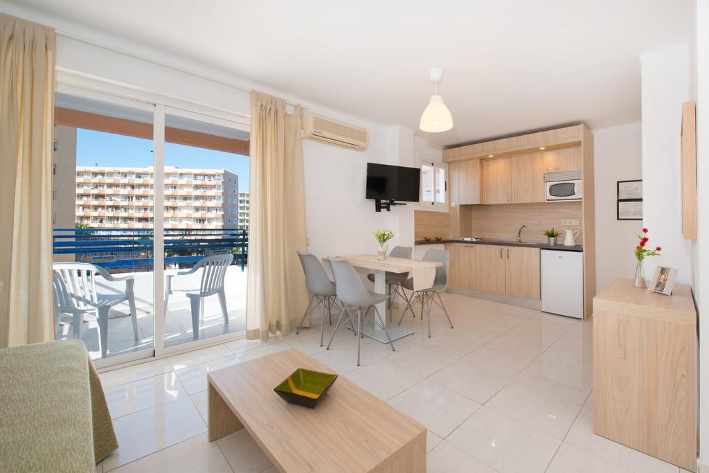Apartamentos Calablanca Palmanova Dış mekan fotoğraf