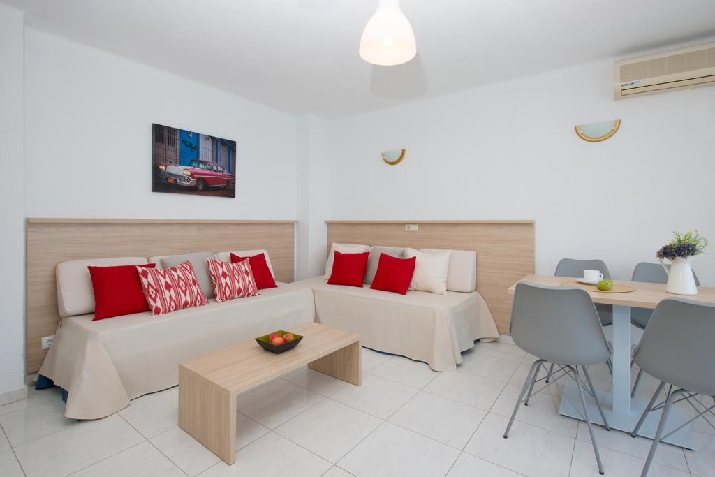 Apartamentos Calablanca Palmanova Dış mekan fotoğraf